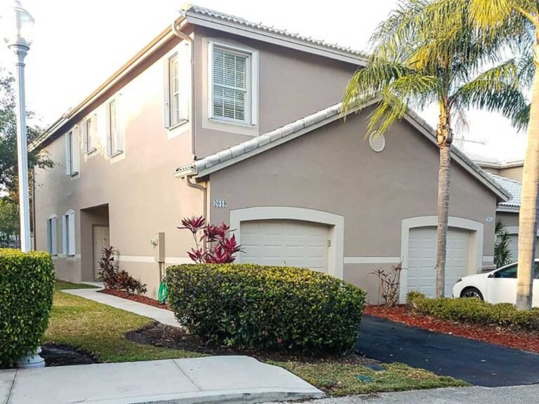 2019 San Messina Weston 4 bedrooms for Rent